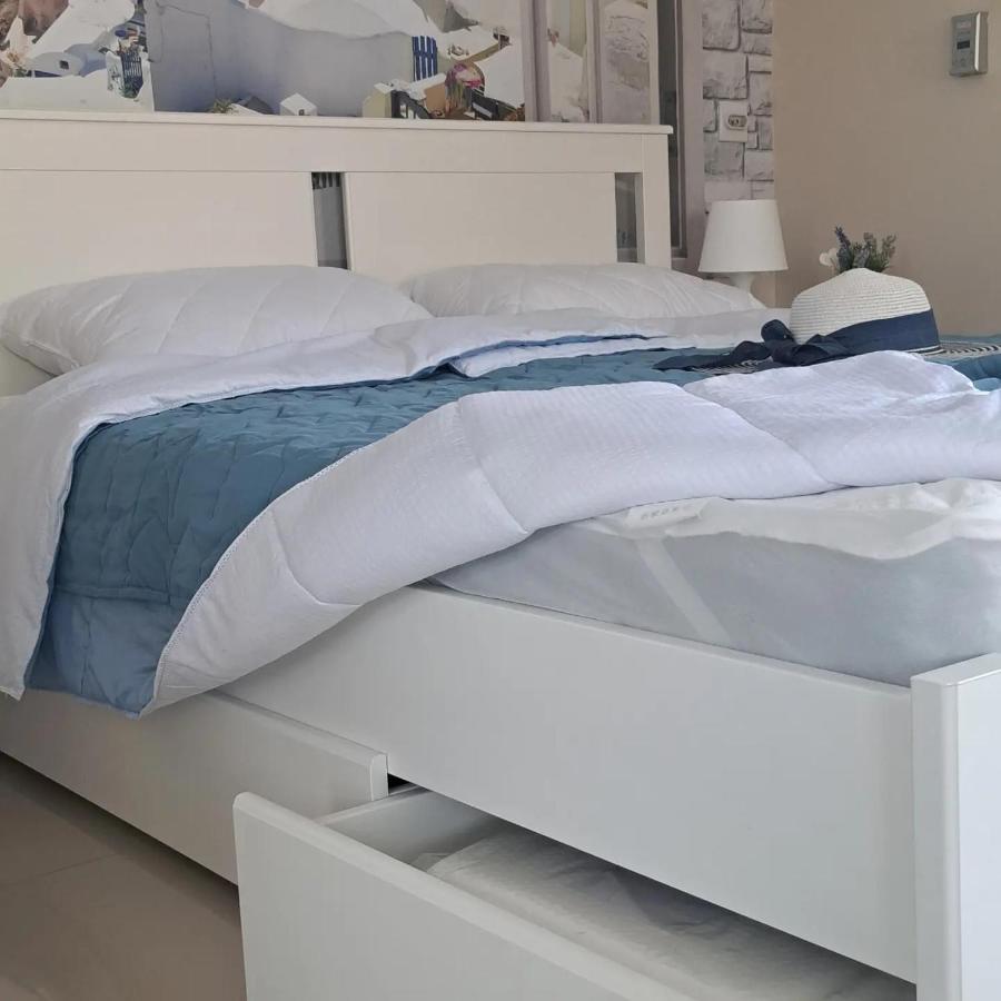 Appartamento Santorini Sremska Mitrovica Esterno foto